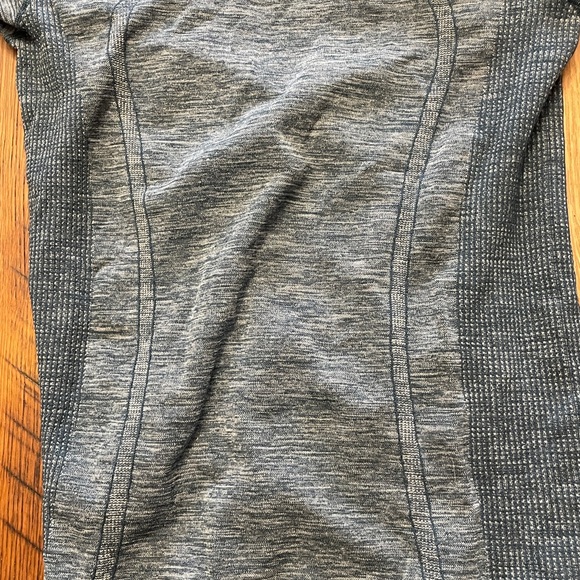 Lululemon Swiftly Tech Long Sleeve Crew - Picture 11 of 12